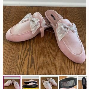 NEW! Victoria's Secret Light Pink Crystal Bow Loafers